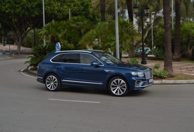 Bentley Bentayga Hybrid 2021