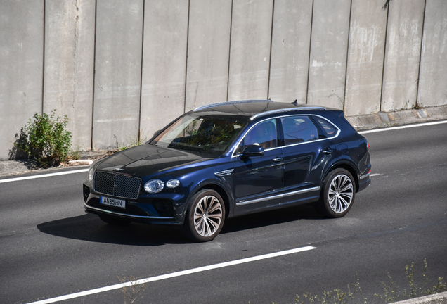 Bentley Bentayga Hybrid 2021