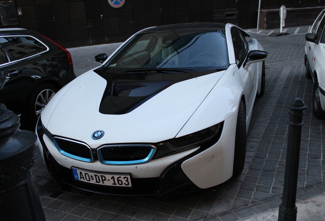 BMW i8