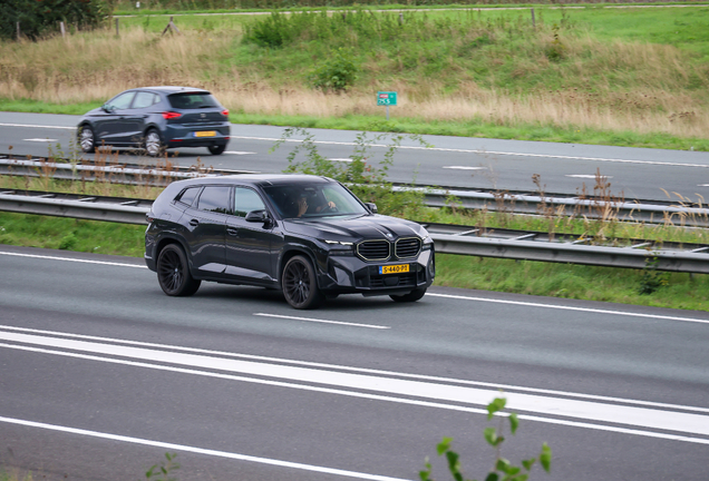 BMW XM G09