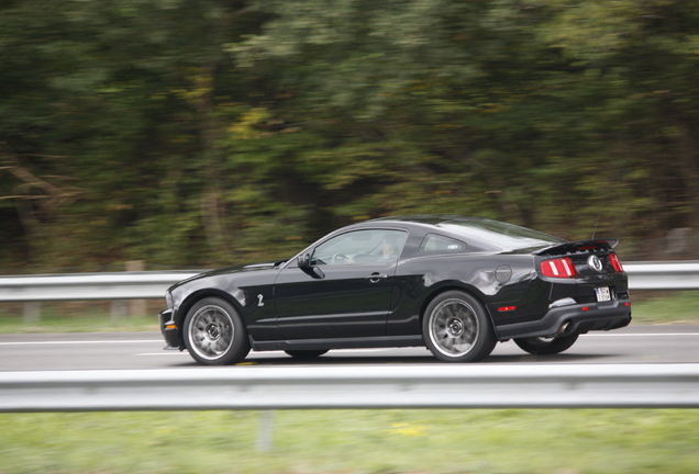 Ford Mustang Shelby GT500 2011