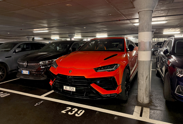Lamborghini Urus S