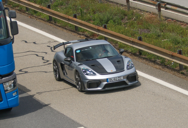 Porsche 718 Cayman GT4 RS Weissach Package