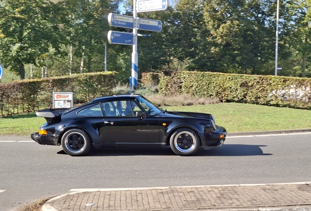 Porsche 930 Turbo