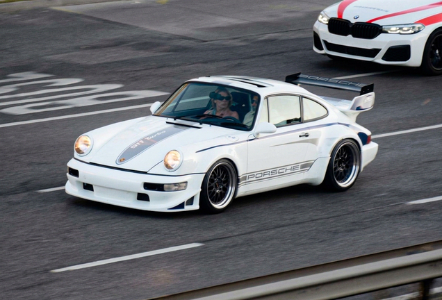 Porsche 930 Turbo Rauh-Welt Begriff