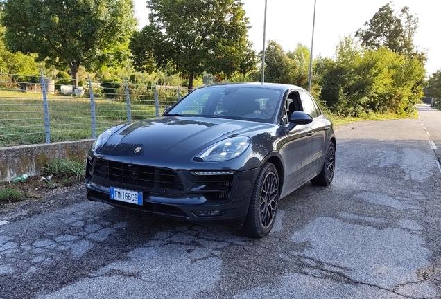 Porsche 95B Macan GTS MkI