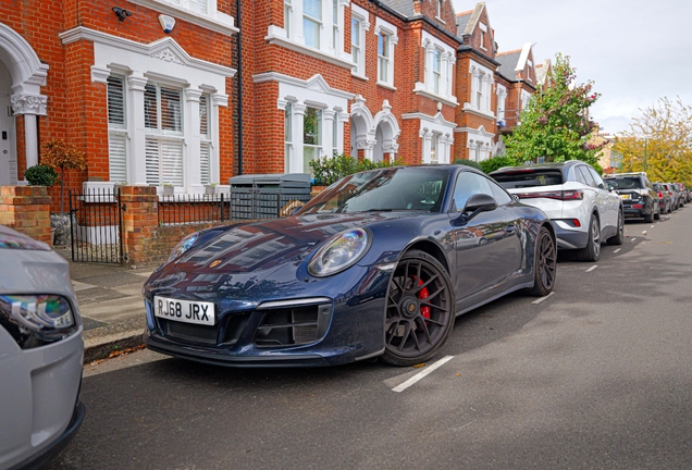 Porsche 992 Carrera 4 GTS MkII