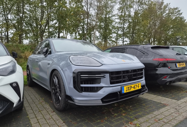 Porsche 9YA Cayenne Turbo E-Hybrid