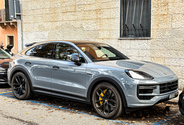 Porsche Cayenne Coupé Turbo E-Hybrid
