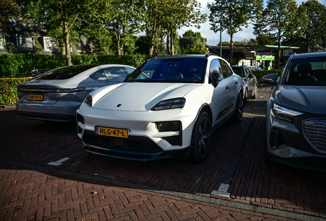 Porsche Macan EV Turbo