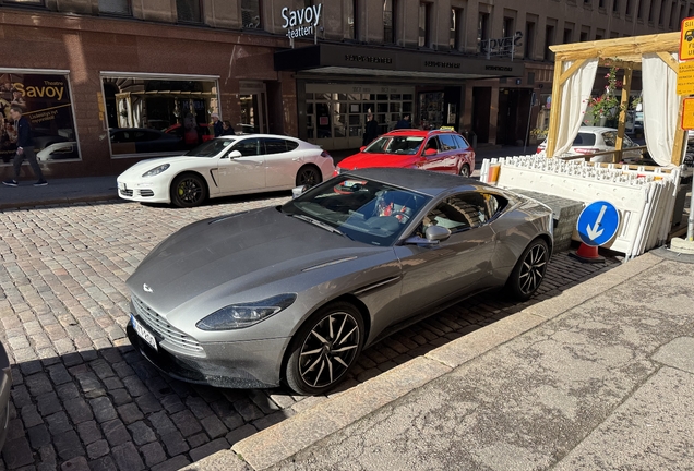 Aston Martin DB11 V8