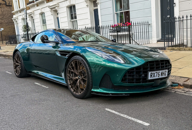 Aston Martin DB12