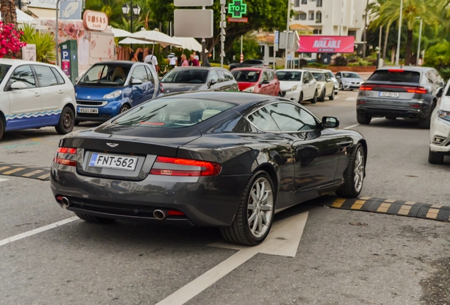 Aston Martin DB9