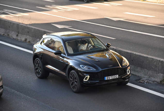 Aston Martin DBX
