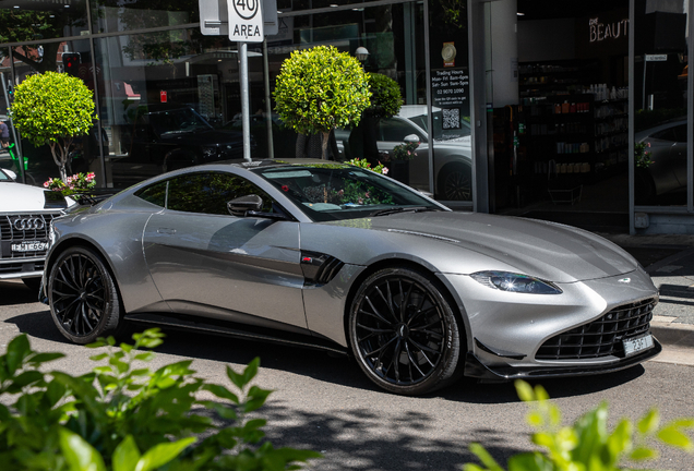 Aston Martin V8 Vantage Formula 1 Edition