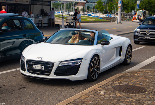 Audi R8 V10 Spyder 2013