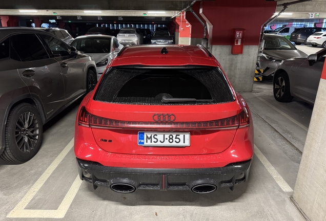 Audi RS5 Avant B10