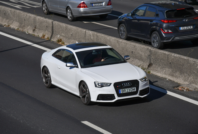 Audi RS5 B8 2012