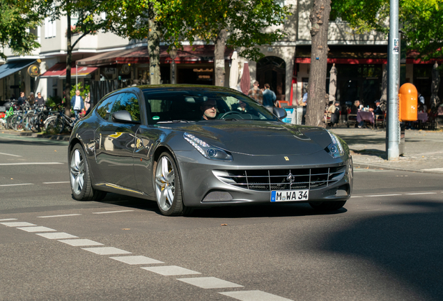 Ferrari FF