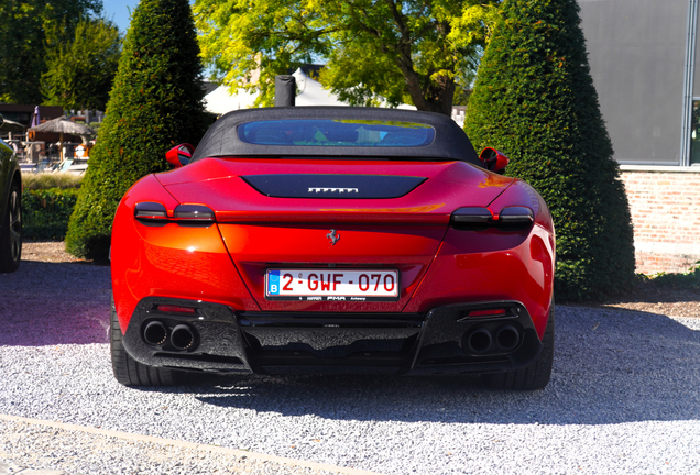 Ferrari Roma Spider