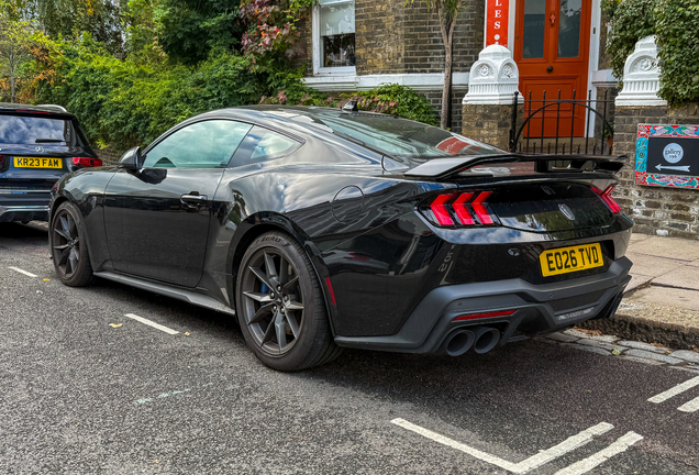 Ford Mustang Dark Horse 2024