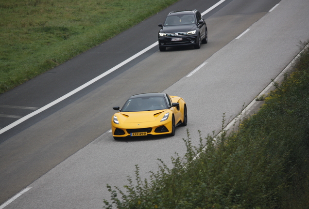 Lotus Emira