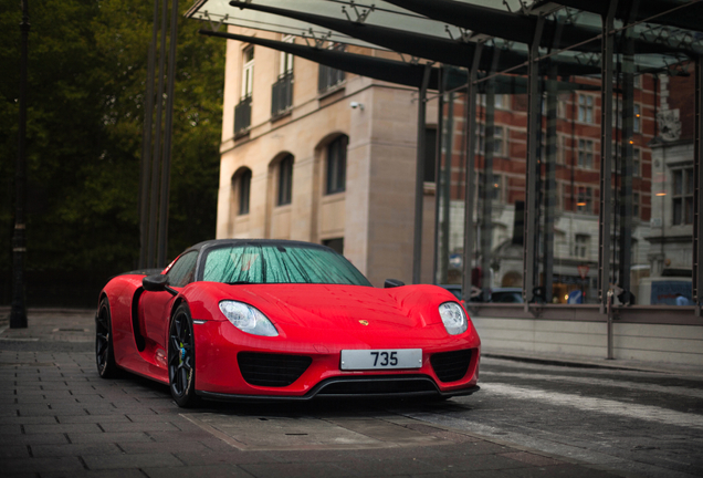 Porsche 918 Spyder Weissach Package