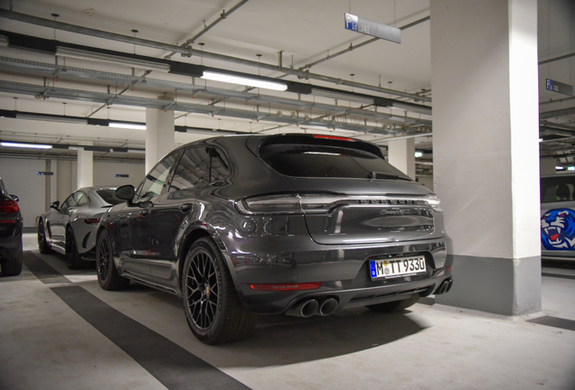 Porsche 95B Macan GTS MkII
