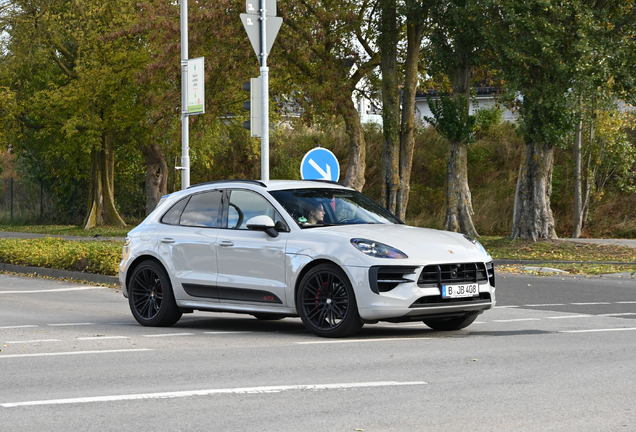 Porsche 95B Macan GTS MkII
