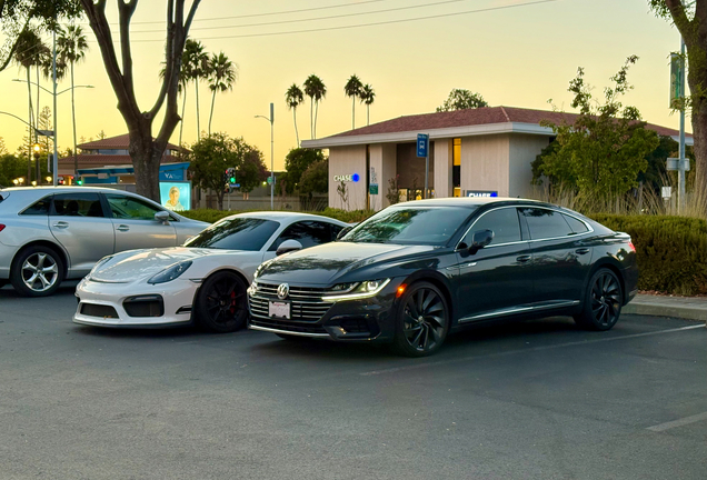 Porsche 981 Cayman GT4