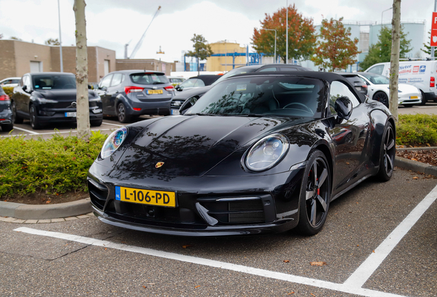 Porsche 992 Carrera 4S Cabriolet MkI