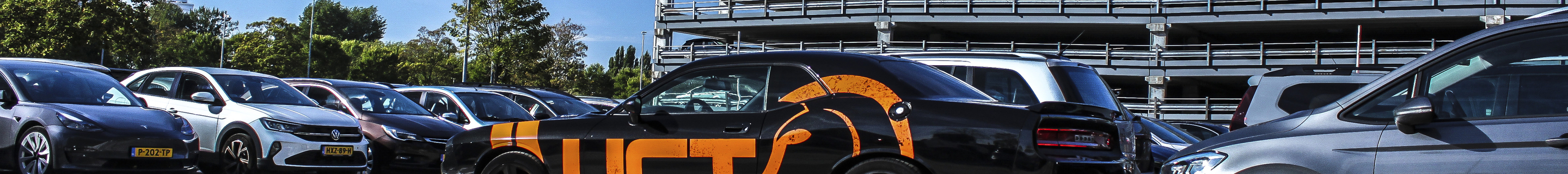 Dodge Challenger SRT-8