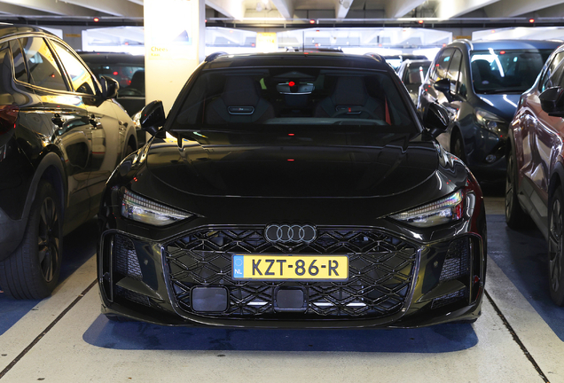 Audi RS5 Avant B10