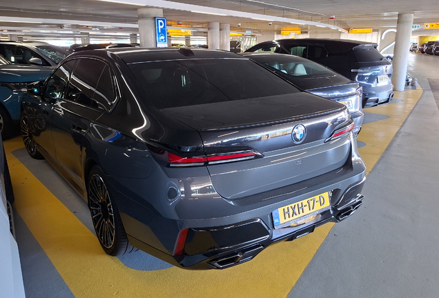 BMW M760e xDrive