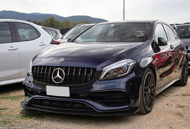 Mercedes-AMG A 45 W176 2015