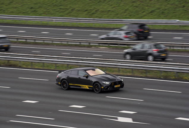 Mercedes-AMG GT 63 S X290
