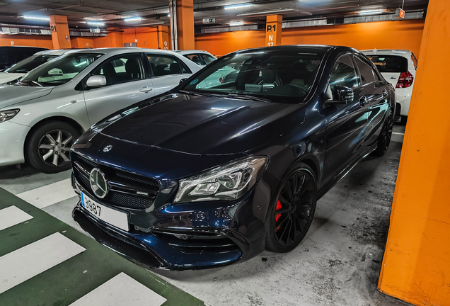 Mercedes-Benz CLA 45 AMG C117