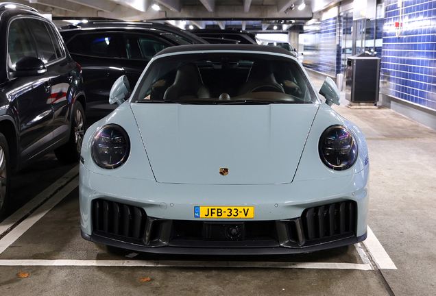 Porsche 992 Carrera 4 GTS Cabriolet MkII