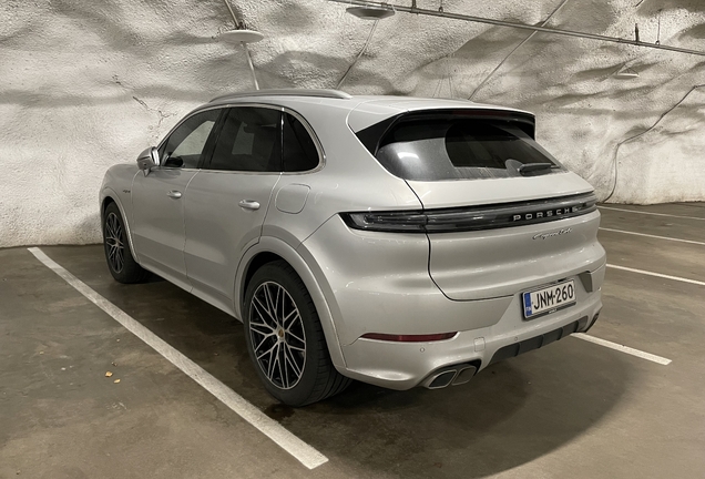 Porsche 9YA Cayenne Turbo E-Hybrid
