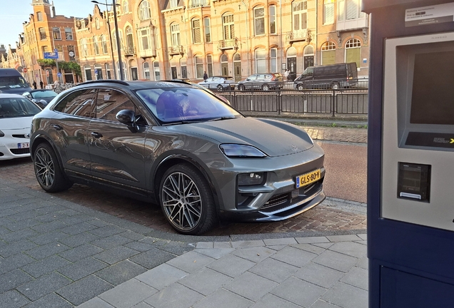 Porsche Macan EV Turbo