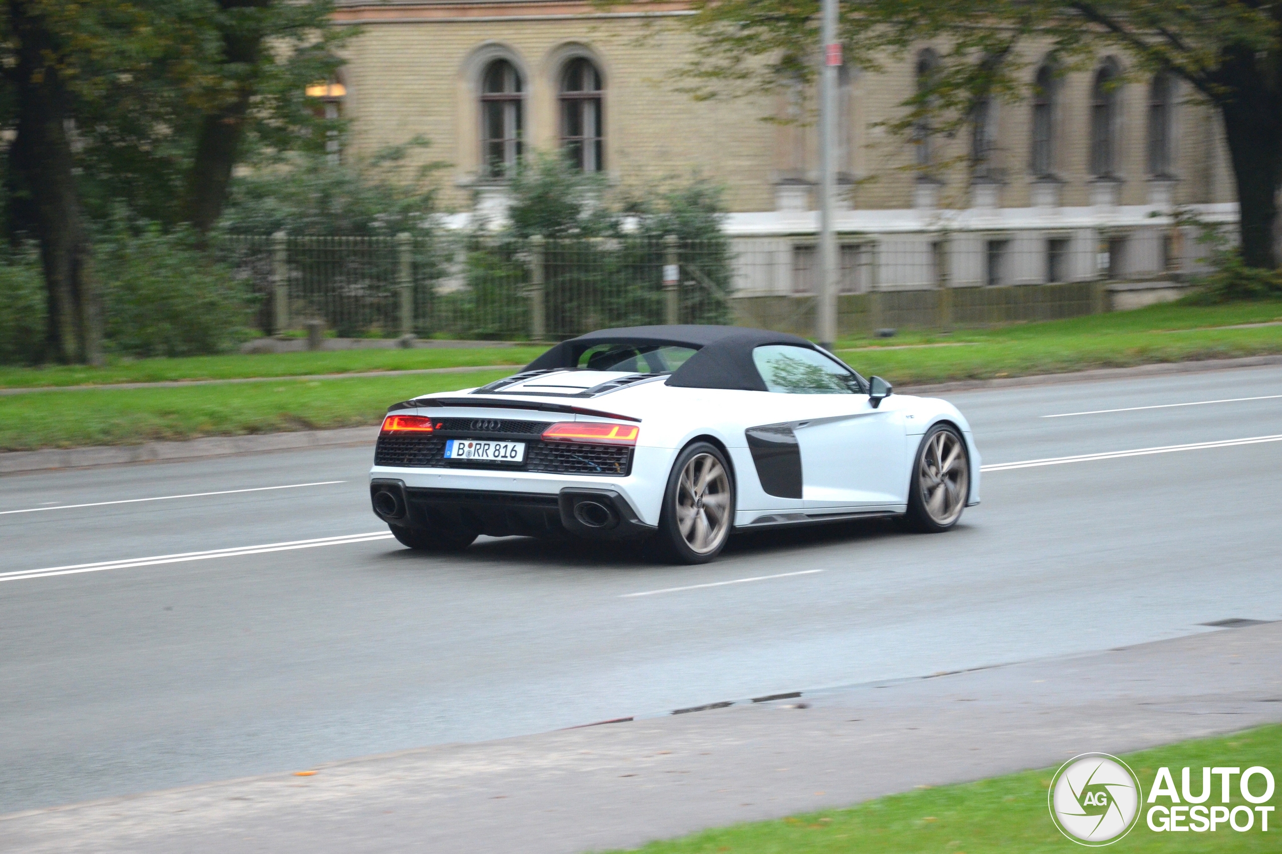 Audi R8 V10 Spyder 2019