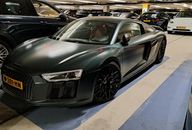 Audi R8 V10 Plus 2015