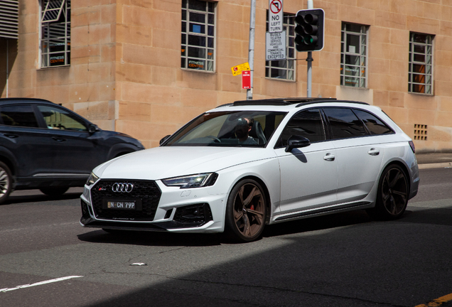 Audi RS4 Avant B9
