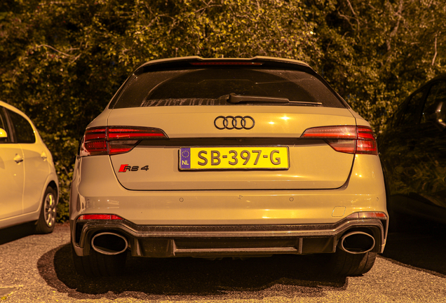 Audi RS4 Avant B9