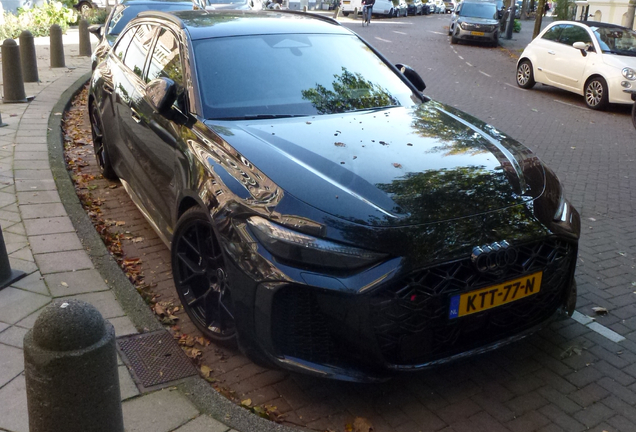 Audi RS5 Avant B10