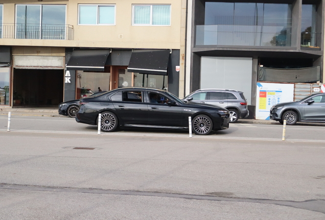 BMW M760e xDrive