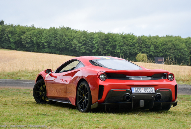 Ferrari 488 Pista