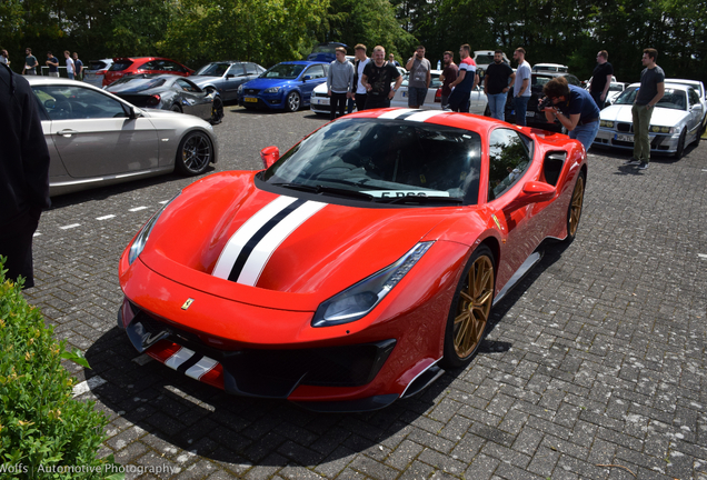 Ferrari 488 Pista
