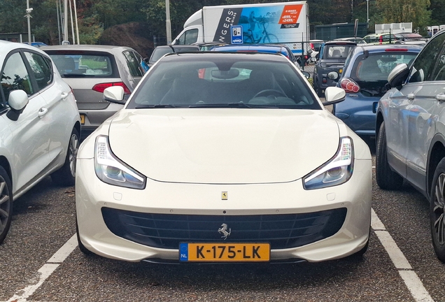 Ferrari GTC4Lusso