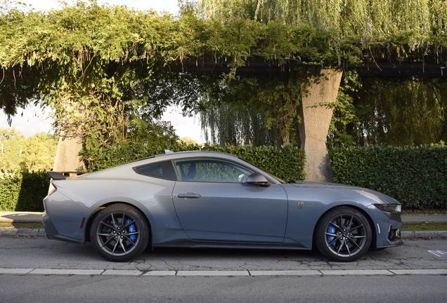 Ford Mustang Dark Horse 2024